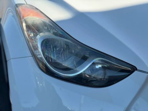 Used 2013 Hyundai Elantra GLS w/ Preferred Pkg FWD image 10