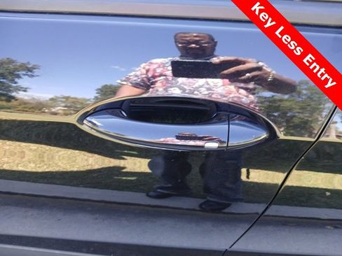 Used 2021 Chevrolet TrailBlazer RS w/ Convenience Package image 15