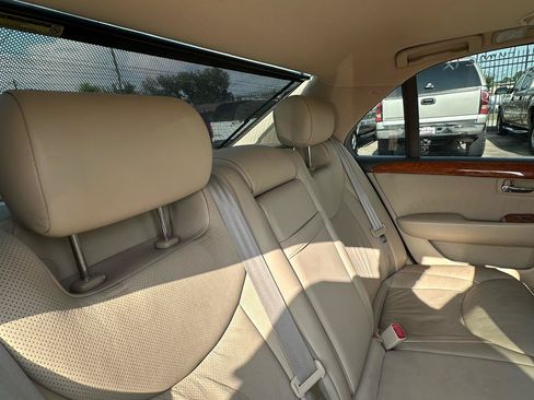 Used 2004 Lexus LS 430 w/ Premium Pkg RWD image 10