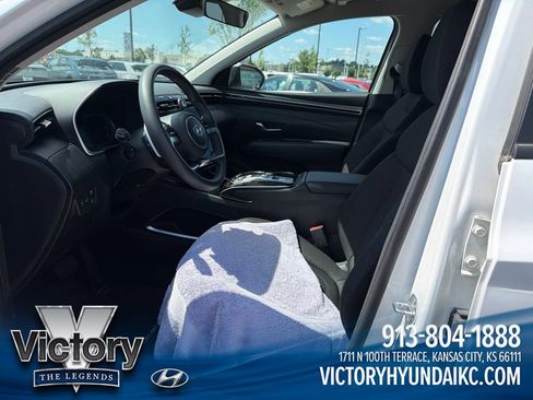 Used 2024 Hyundai Tucson Blue AWD/4WD image 10