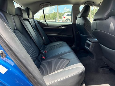 Used 2019 Toyota Camry SE FWD image 15