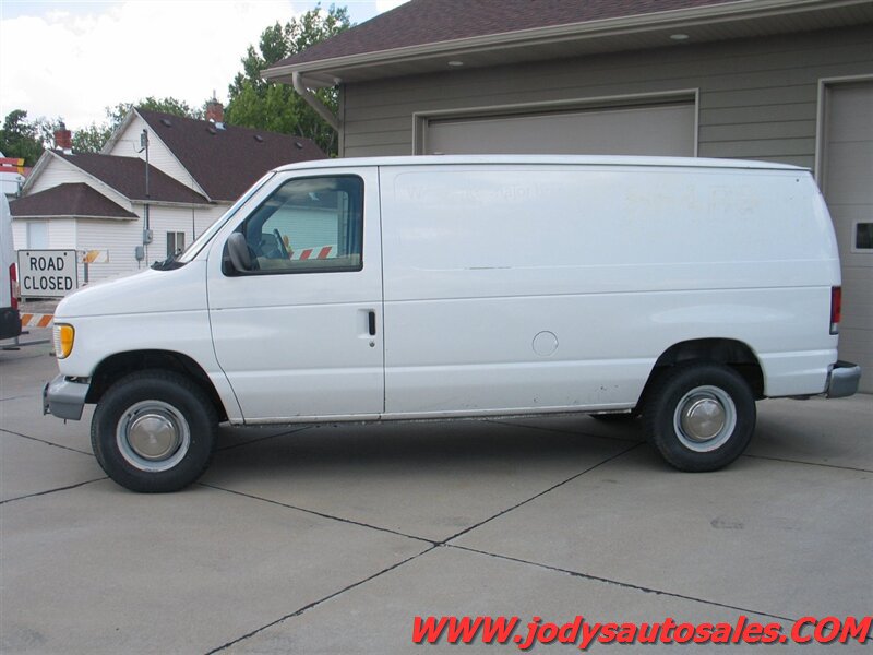 Used 2000 Ford E-250 and Econoline 250 RWD image 17