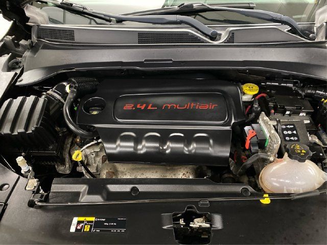Used 2018 Jeep Compass Sport AWD/4WD image 13