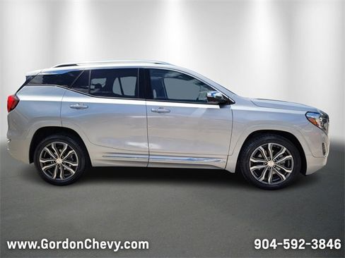 Used 2020 GMC Terrain Denali w/ Denali Premium Package image 7