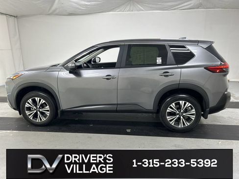 Used 2023 Nissan Rogue SV AWD/4WD image 6