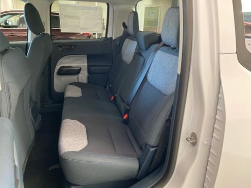 New 2025 Ford Maverick XLT image 9