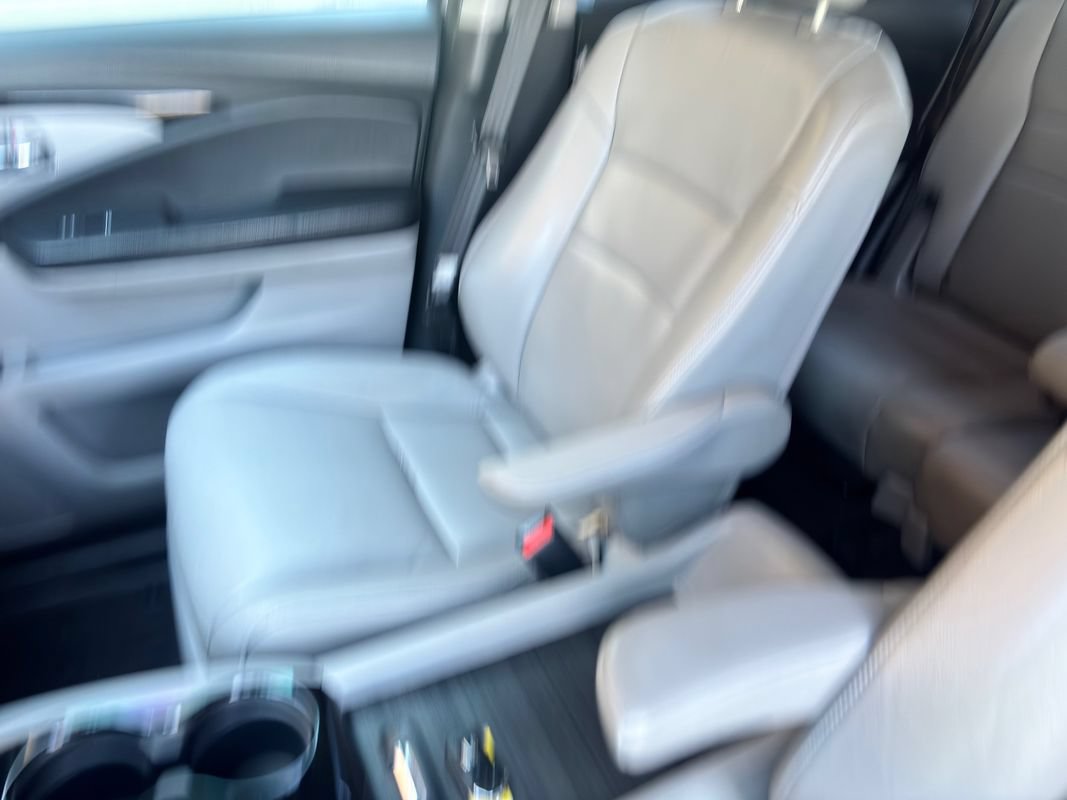 Used 2016 Honda Pilot Touring image 33