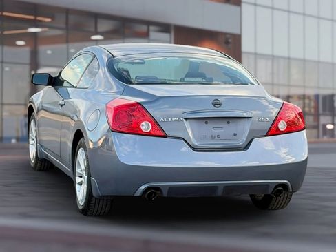 Used 2010 Nissan Altima 2.5 S FWD image 8