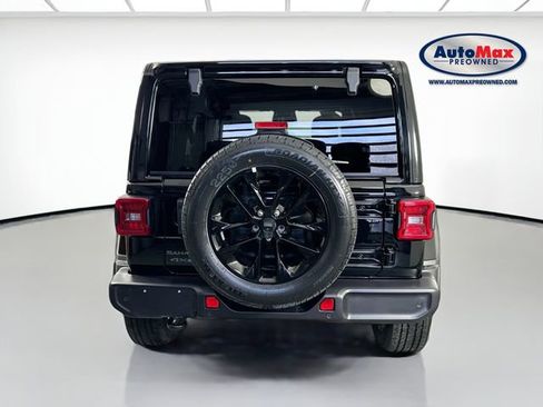 Used 2025 Jeep Wrangler Unlimited Sahara w/ Safety Group image 7