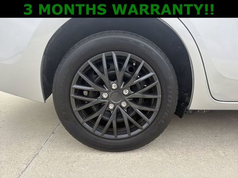 Used 2016 Toyota Corolla LE image 30