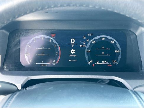 Used 2025 Toyota 4Runner TRD Off-Road image 12