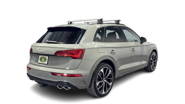 Used 2021 Audi SQ5 Premium Plus w/ Premium Plus Package AWD/4WD image 2