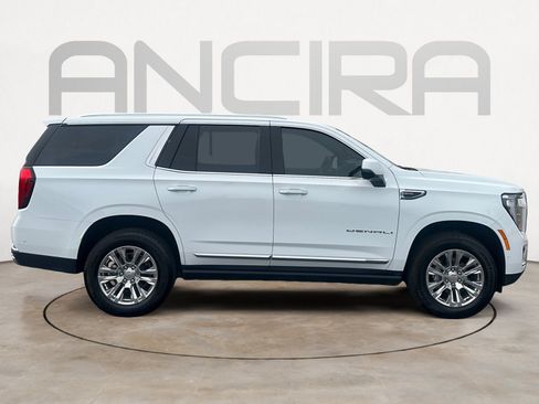 Used 2026 GMC Yukon Denali w/ Sun & Power Step Package AWD/4WD image 11