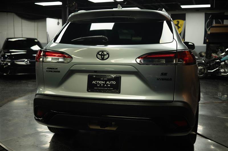 Used 2023 Toyota Corolla Cross AWD Hybrid image 6