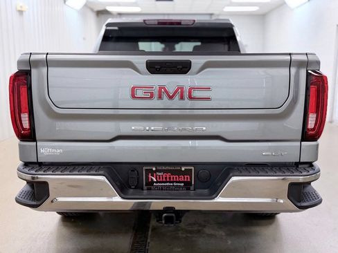 Used 2026 GMC Sierra 1500 SLT AWD/4WD image 7