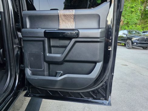 Used 2019 Ford F250 Lariat w/ Lariat Ultimate Package AWD/4WD image 32