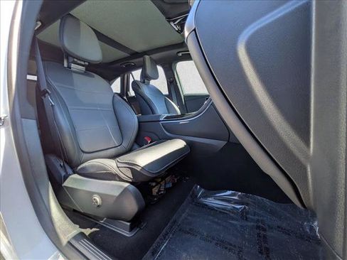 Certified 2026 Mercedes-Benz GLC 300 4MATIC image 19