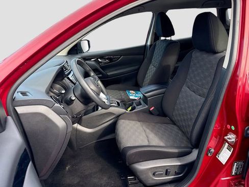 Used 2019 Nissan Rogue Sport SV image 21