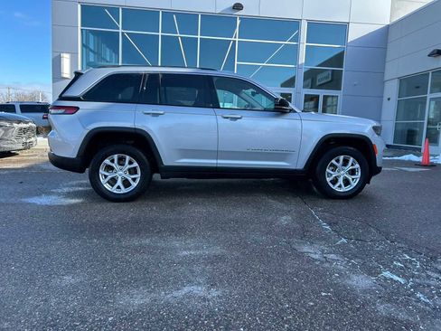 Certified 2023 Jeep Grand Cherokee Limited image 10