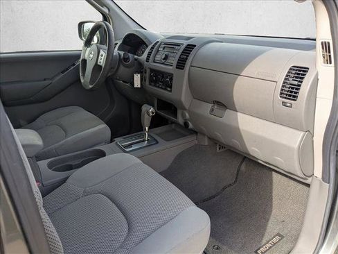 Used 2008 Nissan Frontier SE w/ SE Value Truck Pkg image 22