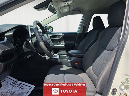 Certified 2023 Toyota RAV4 LE AWD/4WD image 11