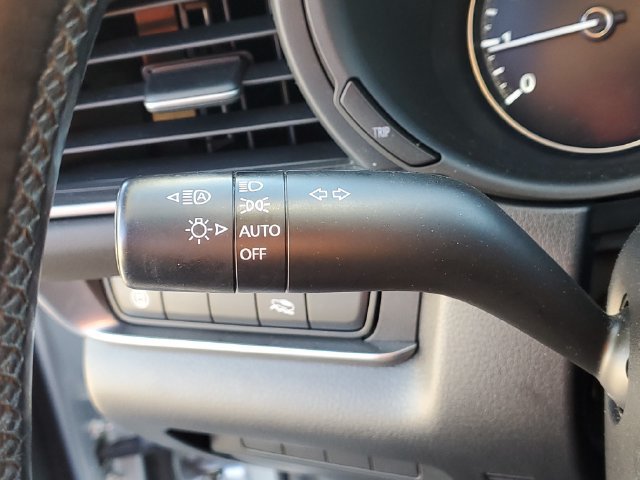 Used 2020 MAZDA CX-30 AWD w/ Select Package image 18