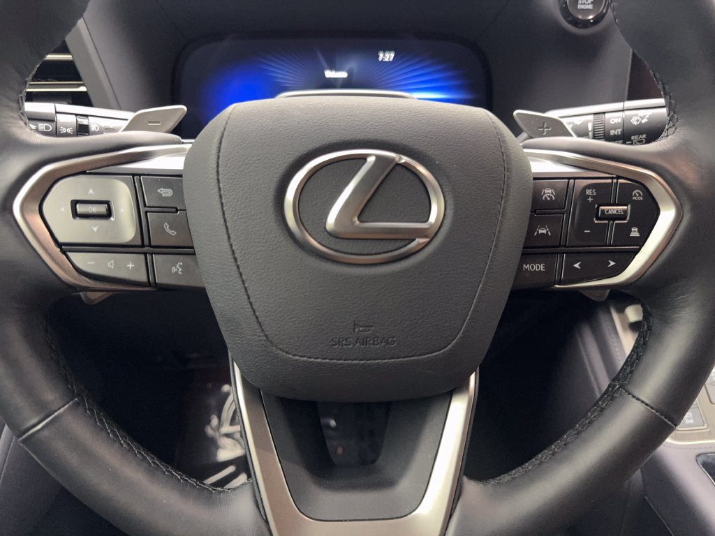 Used 2025 Lexus GX 550 w/ Accessory Package (2T) AWD/4WD image 63