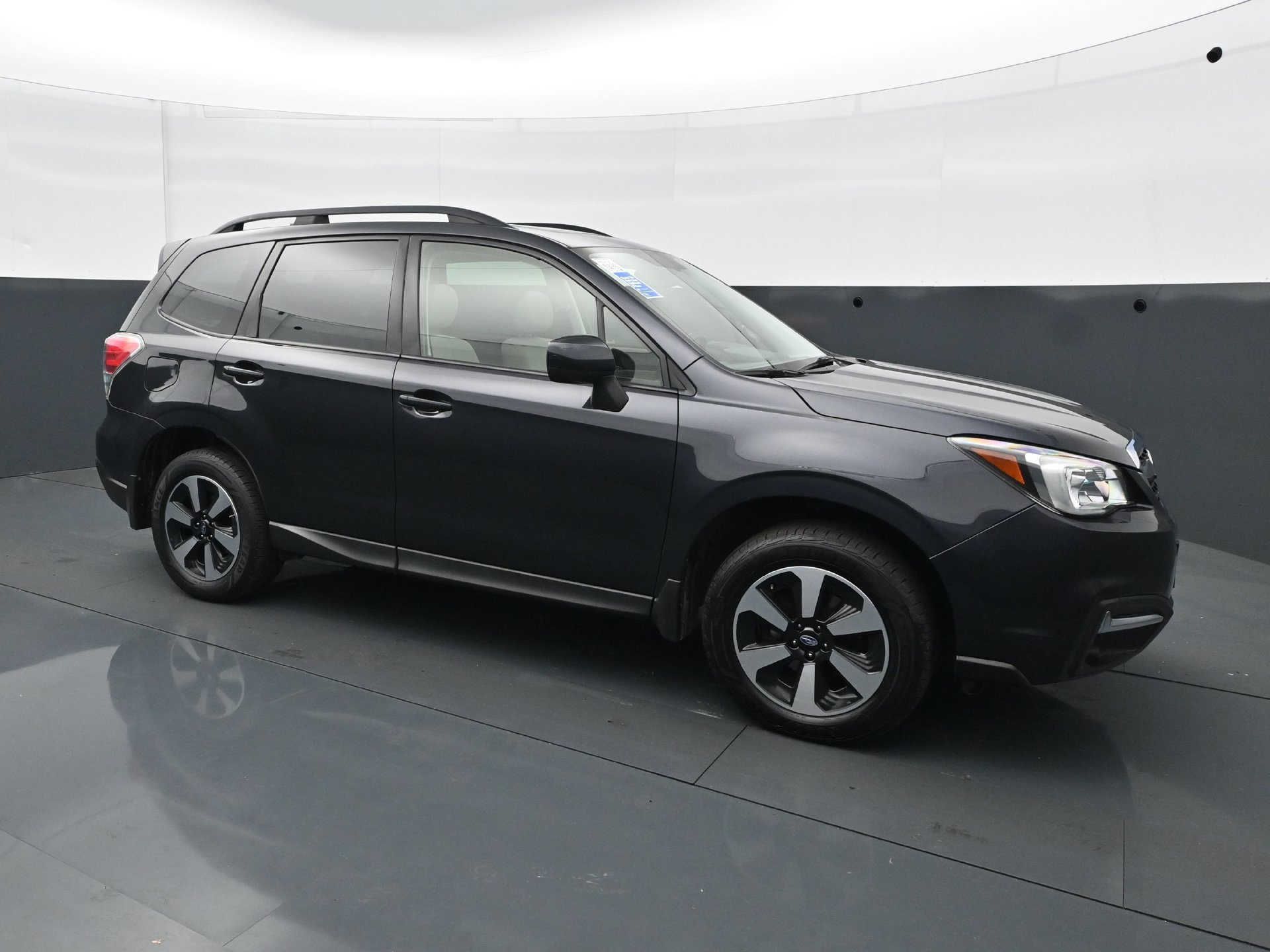 Used 2018 Subaru Forester 2.5i Premium w/ All-Weather Package AWD/4WD image 9