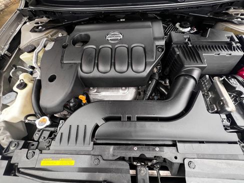 Used 2011 Nissan Altima 2.5 SL w/ 2.5SL Pkg image 17