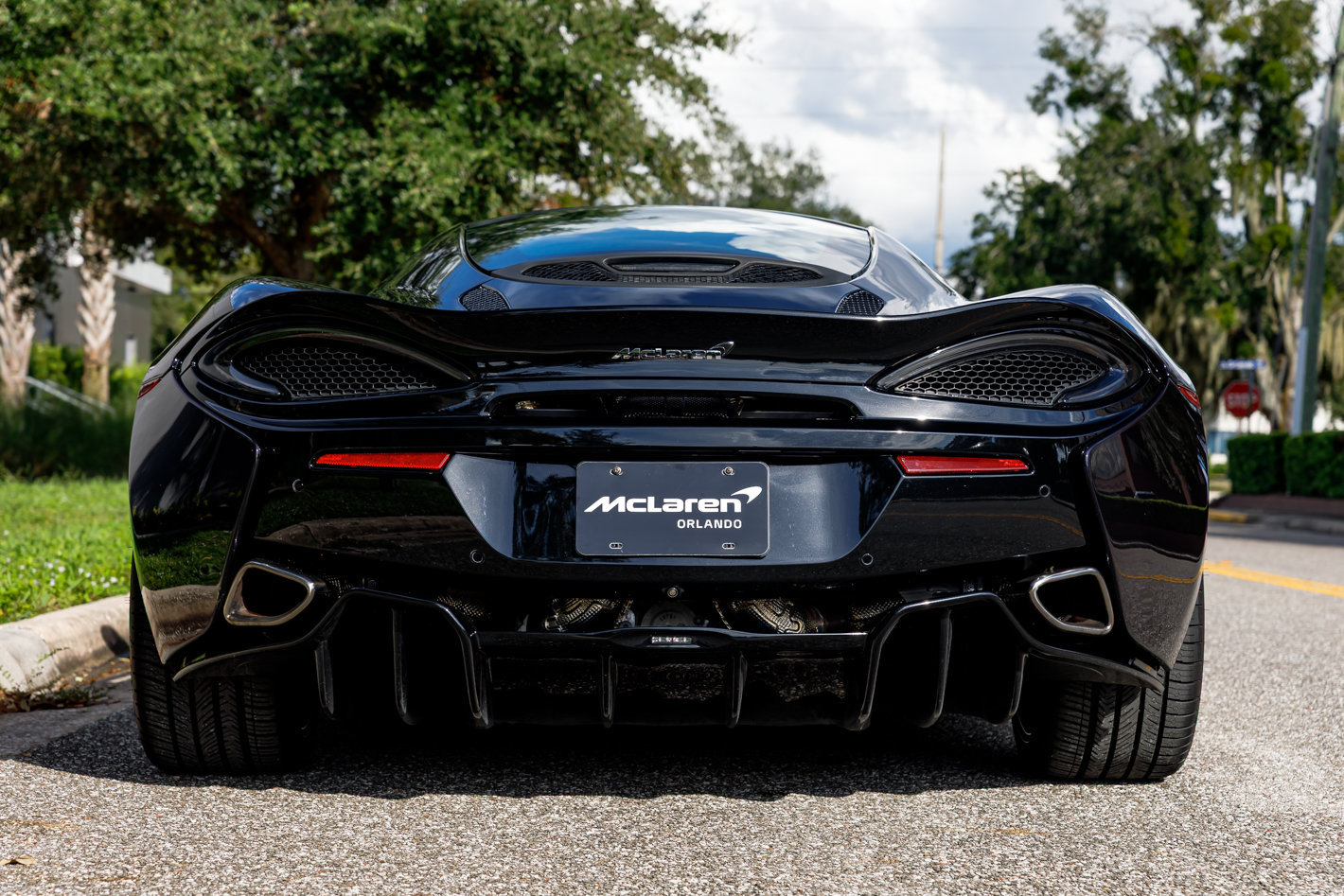 Used 2018 McLaren 570S RWD image 24