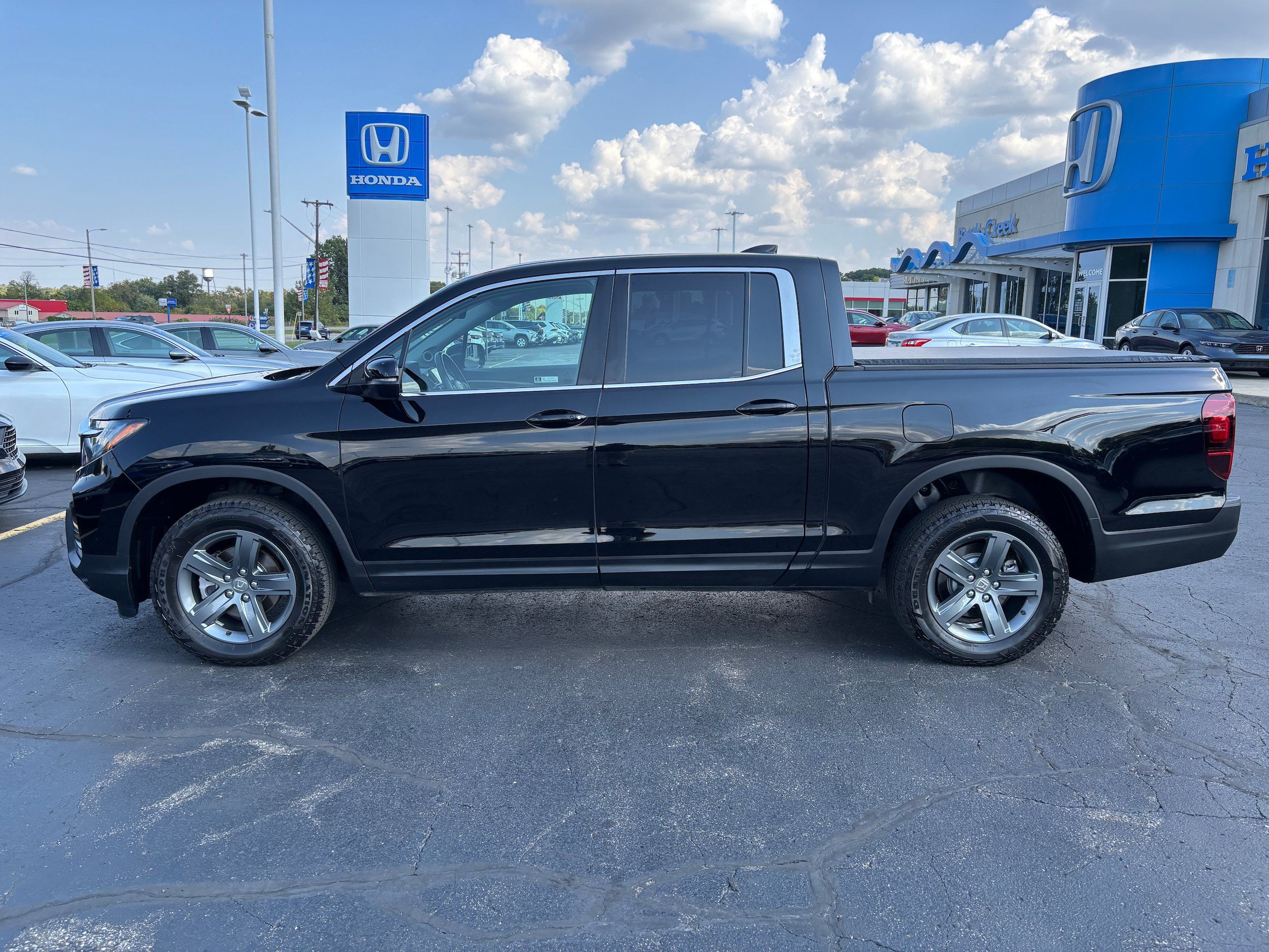 Used 2023 Honda Ridgeline RTL image 1