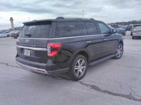 Used 2024 Ford Expedition Limited image 2