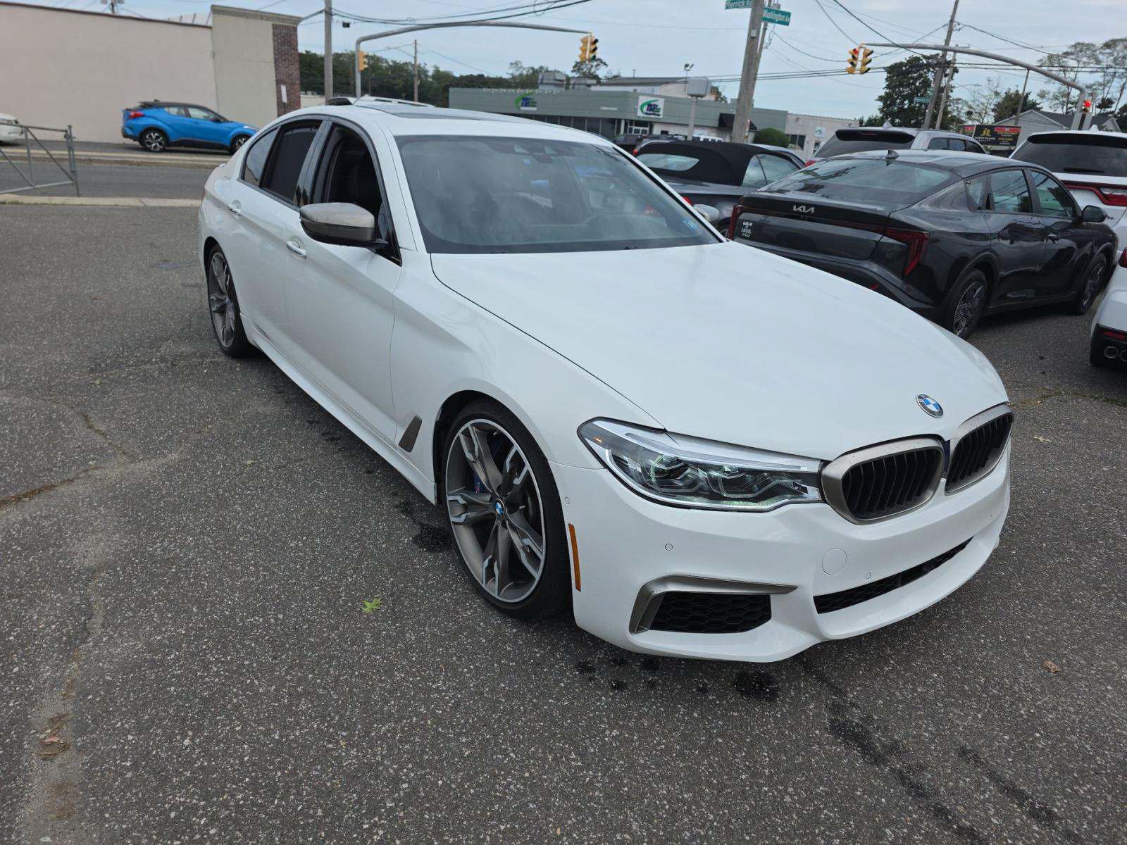 Used 2018 BMW M550i xDrive w/ Driving Assistance Package AWD/4WD image 4