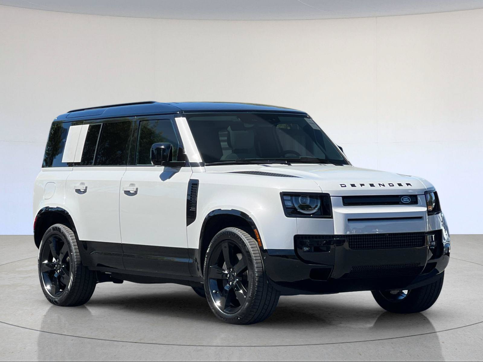 New 2026 Land Rover Defender 110 X-Dynamic SE AWD/4WD image 8