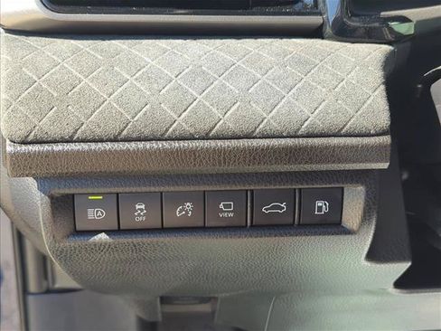 Used 2025 Toyota Camry XLE w/ Premium Plus Package FWD image 16