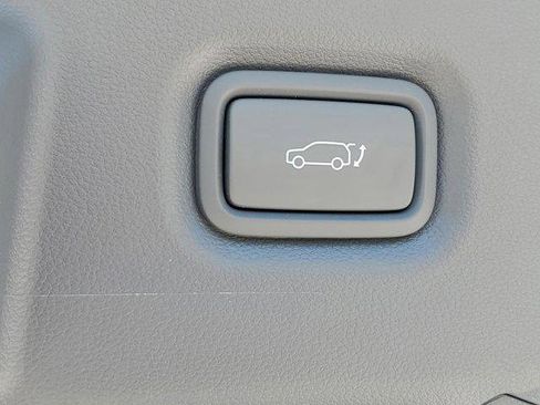 New 2025 Hyundai Ioniq 5 SEL image 9