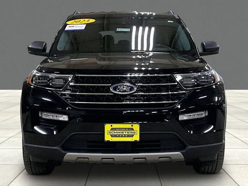 Certified 2023 Ford Explorer XLT w/ Equipment Group 202A AWD/4WD image 3