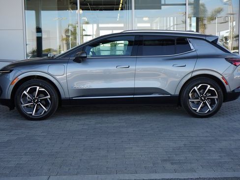 New 2025 Chevrolet Equinox EV LT image 5