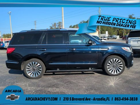 Used 2021 Lincoln Navigator Reserve w/ Luxury Package RWD image 3