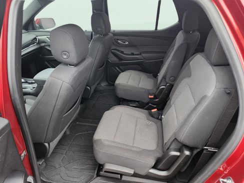Used 2023 Chevrolet Traverse LT w/ LPO, Floor Liner Package image 26