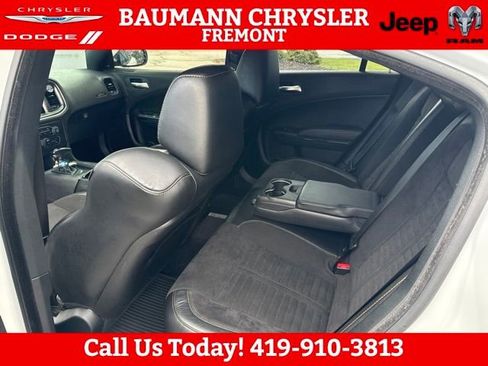 Used 2018 Dodge Charger R/T RWD image 14