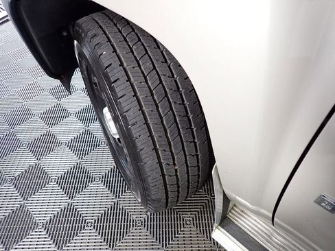 Used 2009 Chevrolet Silverado 1500 W/T RWD image 37