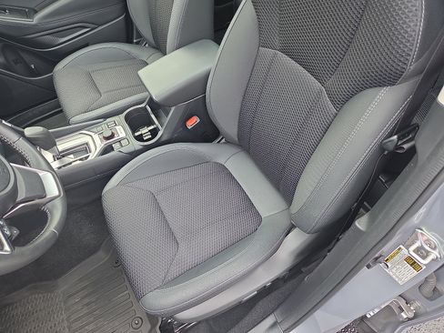 Used 2023 Subaru Forester Premium AWD/4WD image 13