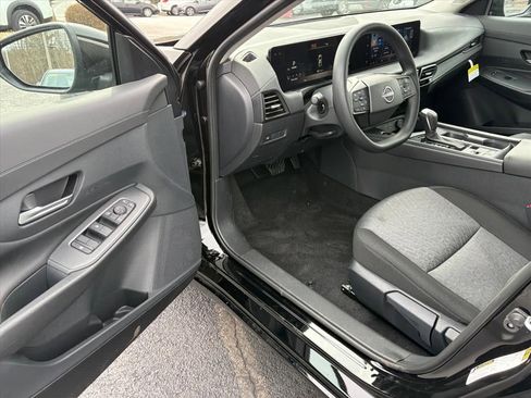 New 2026 Nissan Sentra SV image 17