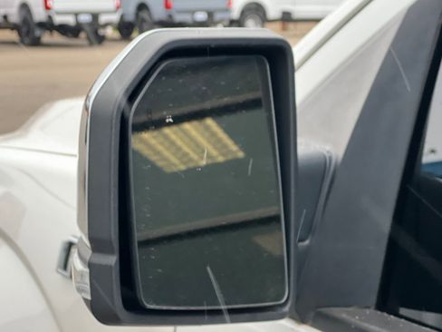 Used 2015 Ford F150 Lariat w/ Equipment Group 502A Luxury image 27