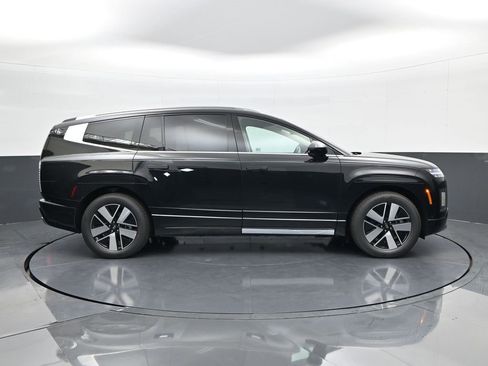 New 2026 Hyundai Ioniq 9 SEL image 4