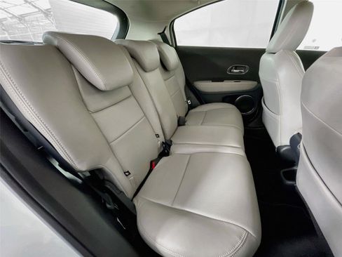 Used 2021 Honda HR-V EX image 30