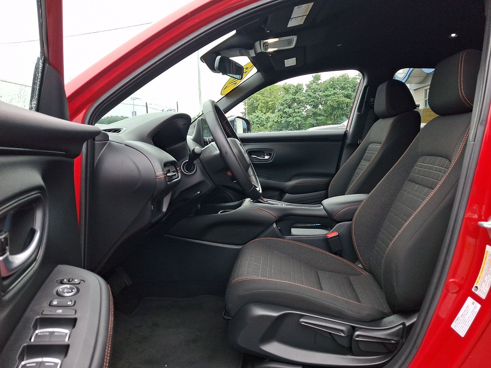 Used 2025 Honda HR-V Sport image 13