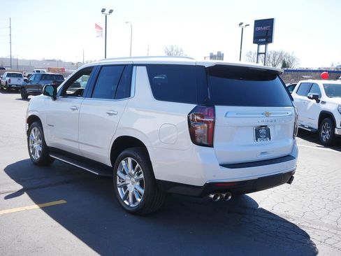 Used 2022 Chevrolet Tahoe High Country AWD/4WD image 9