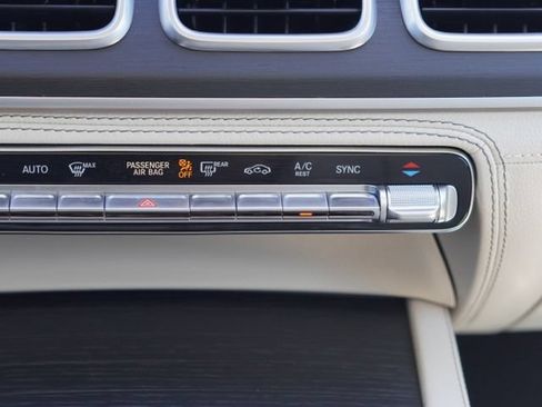 Used 2022 Mercedes-Benz GLS 450 4MATIC image 32